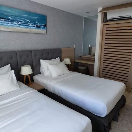 Oceanami Villas & Beach Club 3 Bedroom Villa Лонгхай Экстерьер фото